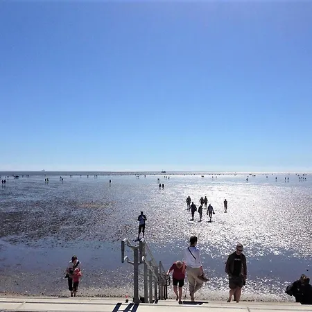 Seaside 111 *