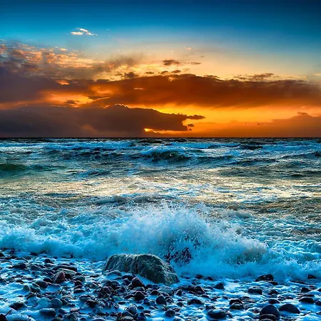 Seaside 111 *